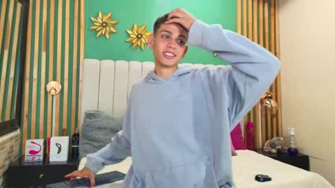 Snapshot of jasson_smit chatting on 01-24-25, 12:31 J A S S O N online show from 01-24-25, 12:31