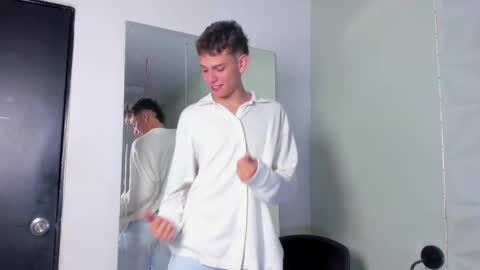 Snapshot of jasson_smit chatting on 02-16-25, 01:05 J A S S O N online show from 02-16-25, 01:05