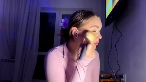 Ginny online show from 12-17-25, 05:41