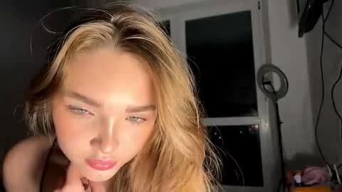 Ginny online show from 12-18-25, 07:53