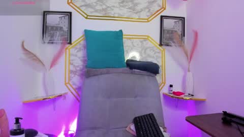 Jaulyn online show from 05-20-26, 02:40