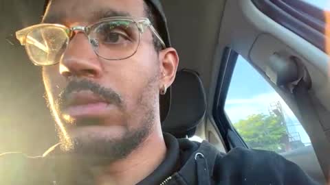 Snapshot of jav1eranisao chatting on 11-22-25, 09:47 Jorge online show from 11-22-25, 09:47