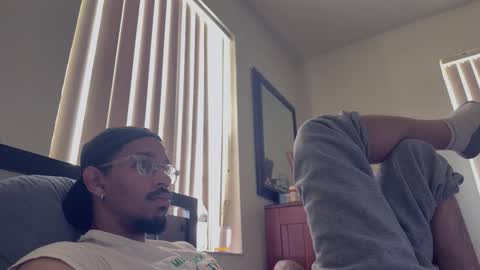 Snapshot of jav1eranisao chatting on 12-19-25, 07:21 Jorge online show from 12-19-25, 07:21