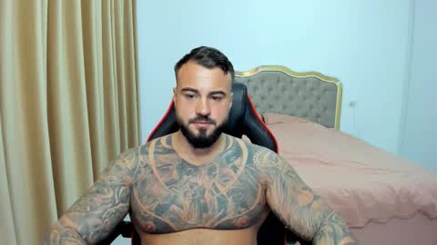 Snapshot of javicute4u chatting on 11-01-25, 06:54 Javi online show from 11-01-25, 06:54