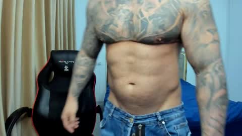 Snapshot of javicute4u chatting on 03-07-26, 10:29 Javi online show from 03-07-26, 10:29