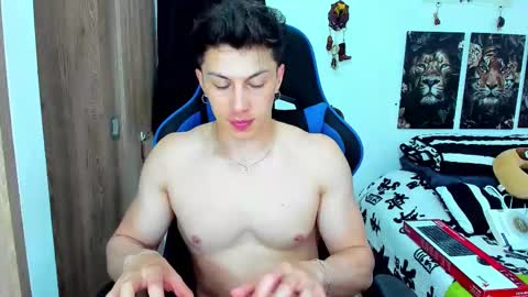 Snapshot of javiersexymann chatting on 02-14-25, 09:53 Javier online show from 02-14-25, 09:53