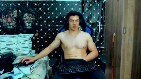 Javier online show from 05-05-26, 04:31