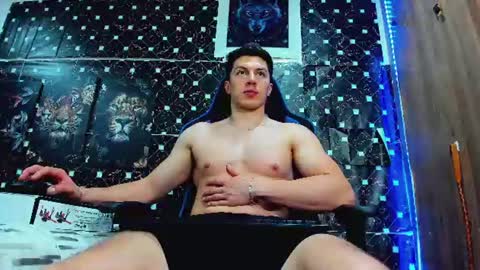 Javier online show from 06-16-26, 04:59