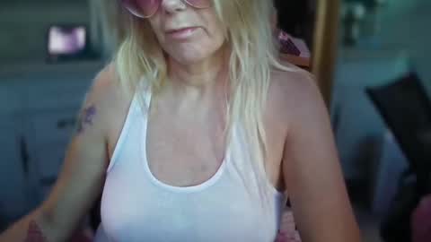 JAV online show from 04-26-26, 01:03