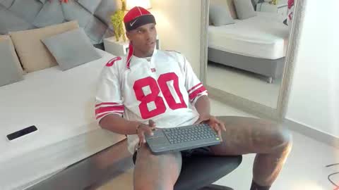 jax black online show from 10-23-25, 07:34