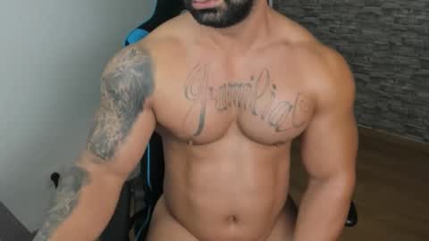 JaxonHunk online show from 10-26-25, 04:51