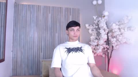 Snapshot of jay_smile chatting on 06-10-26, 03:50 JAY online show from 06-10-26, 03:50