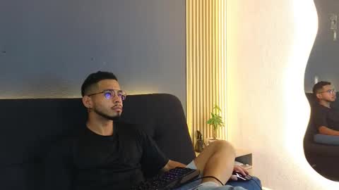 Snapshot of jaybrown_1 chatting on 10-04-25, 03:59 Jay online show from 10-04-25, 03:59