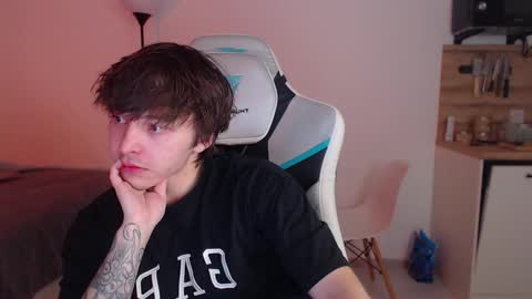 Jayce online show from 09-25-25, 01:20