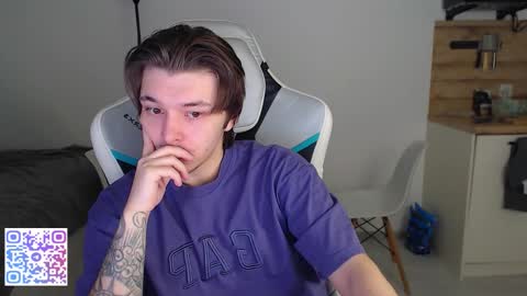 Jayce online show from 10-21-25, 08:37