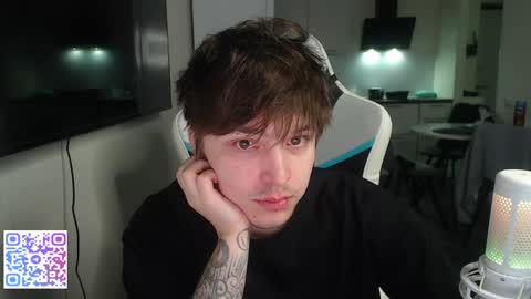 Snapshot of jayce_icestone chatting on 05-03-26, 02:45 Jayce online show from 05-03-26, 02:45