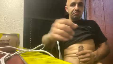Snapshot of jaychampion111 chatting on 07-19-26, 07:34 jaychampion111 online show from 07-19-26, 07:34