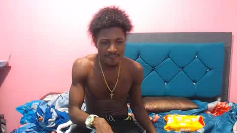 Snapshot of jaycolinss chatting on 01-01-25, 11:05 jaycollins online show from 01-01-25, 11:05