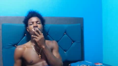 Snapshot of jaycolinss chatting on 01-12-25, 02:30 jaycollins online show from 01-12-25, 02:30