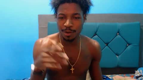 Snapshot of jaycolinss chatting on 01-12-25, 05:33 jaycollins online show from 01-12-25, 05:33