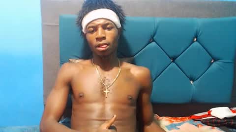 Snapshot of jaycolinss chatting on 01-14-25, 12:35 jaycollins online show from 01-14-25, 12:35