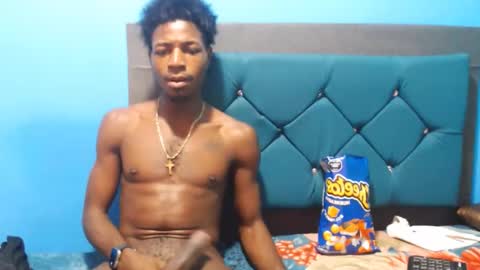 Snapshot of jaycolinss chatting on 01-19-25, 06:21 jaycollins online show from 01-19-25, 06:21