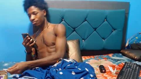 Snapshot of jaycolinss chatting on 01-21-25, 02:00 jaycollins online show from 01-21-25, 02:00