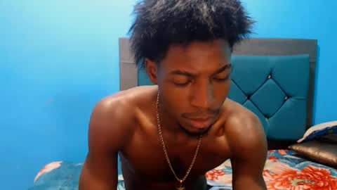 Snapshot of jaycolinss chatting on 01-21-25, 07:47 jaycollins online show from 01-21-25, 07:47