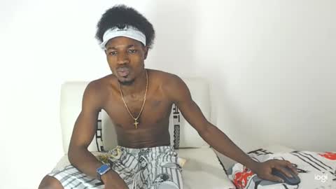 Snapshot of jaycolinss chatting on 01-27-25, 01:48 jaycollins online show from 01-27-25, 01:48