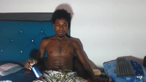 Snapshot of jaycolinss chatting on 02-20-25, 12:08 jaycollins online show from 02-20-25, 12:08