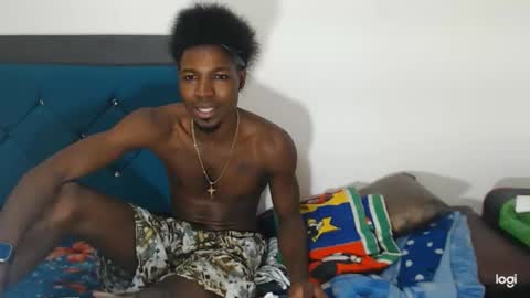 Snapshot of jaycolinss chatting on 02-20-25, 06:17 jaycollins online show from 02-20-25, 06:17