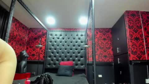 jaylen_bdsm online show from 03-25-26, 12:00