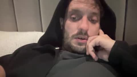 jaysmallzee123 online show from 11-04-25, 12:15