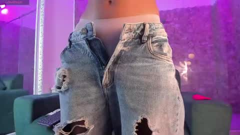 jazmiin_evans online show from 04-20-26, 08:32