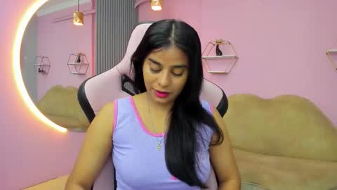 jazmin  online show from 10-01-25, 10:43