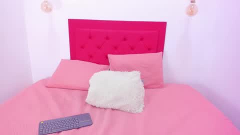 Jazmin Lewiss online show from 01-08-25, 08:18