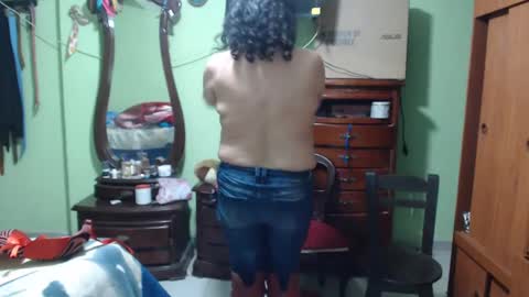 jazmim online show from 01-19-25, 01:32