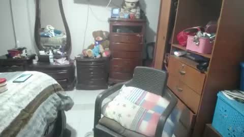 jazmim online show from 03-23-26, 01:26