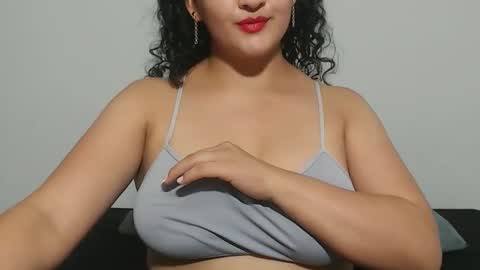 Snapshot of jazminepark chatting on 11-28-25, 12:57 JazminePark online show from 11-28-25, 12:57