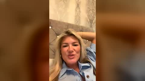 Snapshot of jazzypink86 chatting on 07-15-26, 07:41 jazzypink86 online show from 07-15-26, 07:41