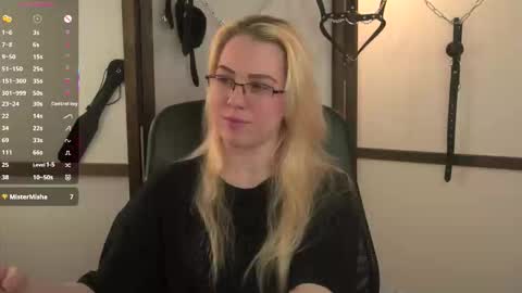 Snapshot of jeancoleex chatting on 10-06-25, 06:11 Jean online show from 10-06-25, 06:11