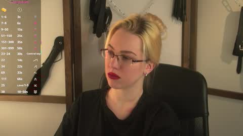 Snapshot of jeancoleex chatting on 10-09-25, 06:44 Jean online show from 10-09-25, 06:44