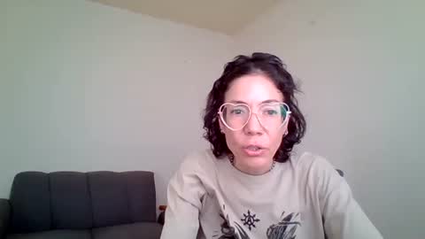 Snapshot of jeanneduval8888 chatting on 06-04-26, 11:44 jeanneduval8888 online show from 06-04-26, 11:44