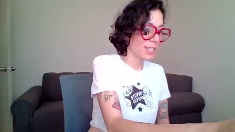 Snapshot of jeanneduval8888 chatting on 06-06-26, 09:52 jeanneduval8888 online show from 06-06-26, 09:52