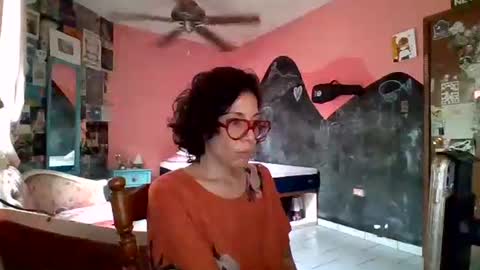 Snapshot of jeanneduval8888 chatting on 06-11-26, 12:32 jeanneduval8888 online show from 06-11-26, 12:32