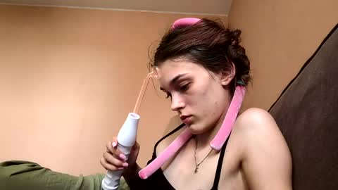 Snapshot of jeannielighter chatting on 05-18-26, 09:26 Hanna online show from 05-18-26, 09:26