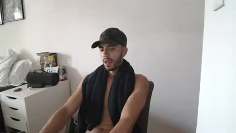 Snapshot of jeanpierbello7 chatting on 08-03-26, 06:55 jean pier bello Silva online show from 08-03-26, 06:55