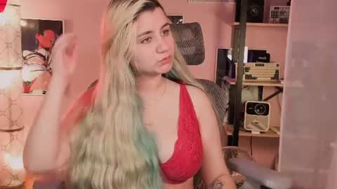 Snapshot of jeantony chatting on 06-10-26, 12:37 Barbara online show from 06-10-26, 12:37