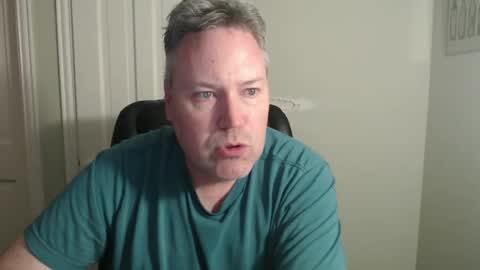 Snapshot of jeb5150 chatting on 10-01-25, 03:34 JE online show from 10-01-25, 03:34