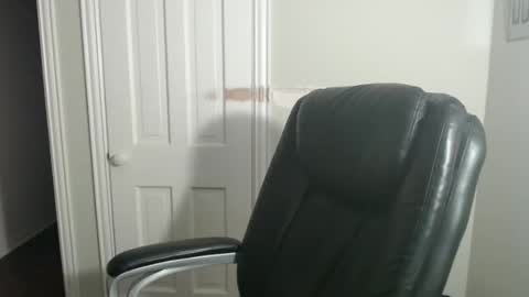 JE online show from 04-21-26, 05:14